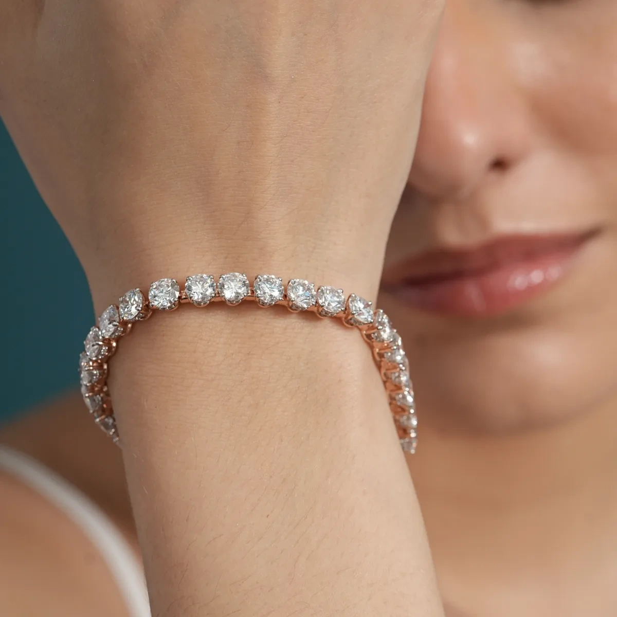 Tennis bracelet